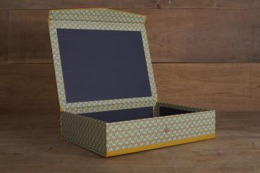 Sturdy storage box manufactory spelling